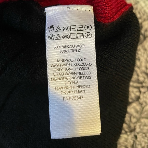 Christian Siriano mock neck sweater - Black and Red - Medium - Picture 4 of 4
